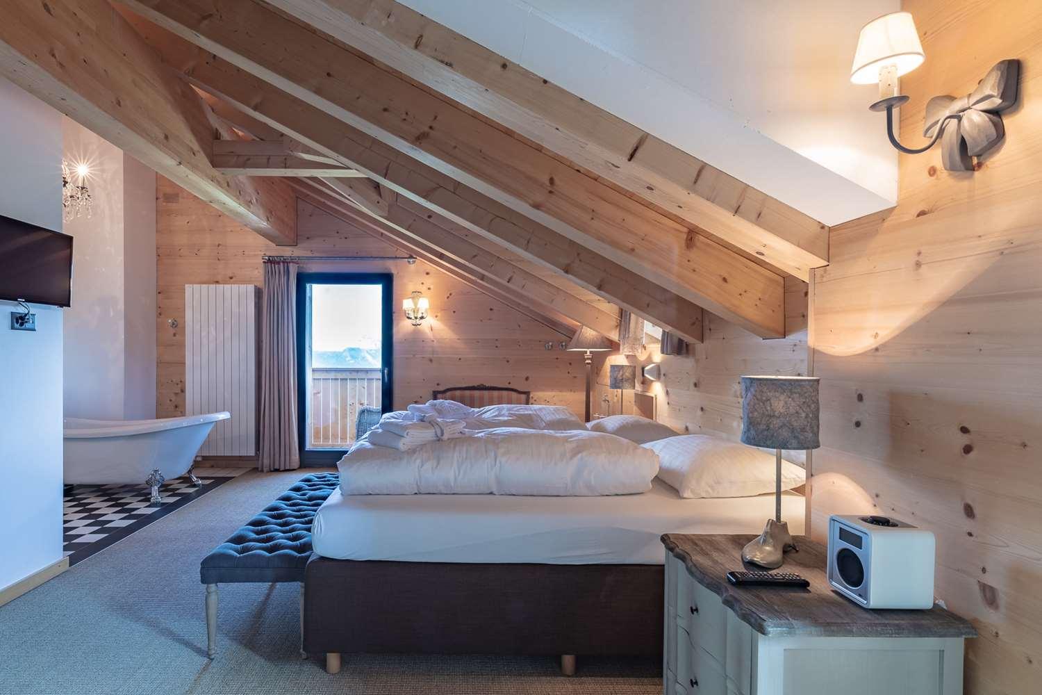 Rinderberg Swiss Alpine Lodge Zweisimmen Exterior photo