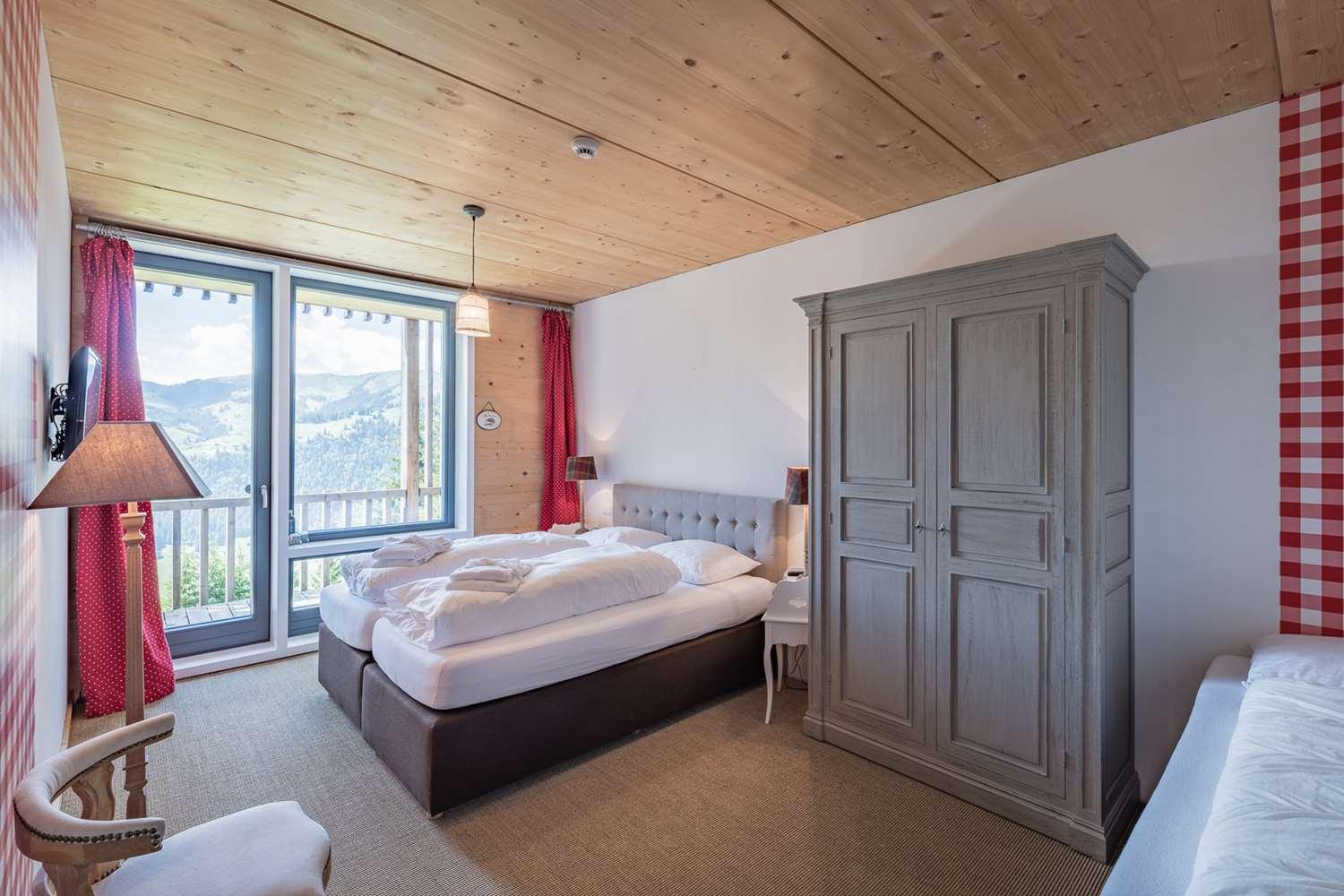 Rinderberg Swiss Alpine Lodge Zweisimmen Exterior photo